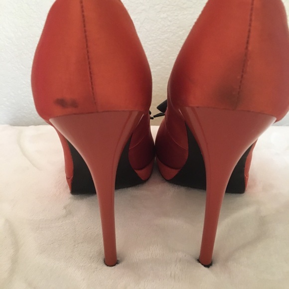 Karen Millen High Heels & matching purse - Picture 3 of 16